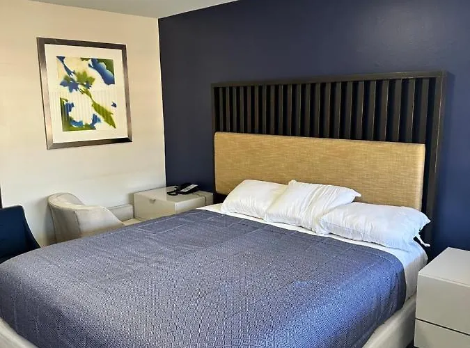 Economy 7 Inn Hampton