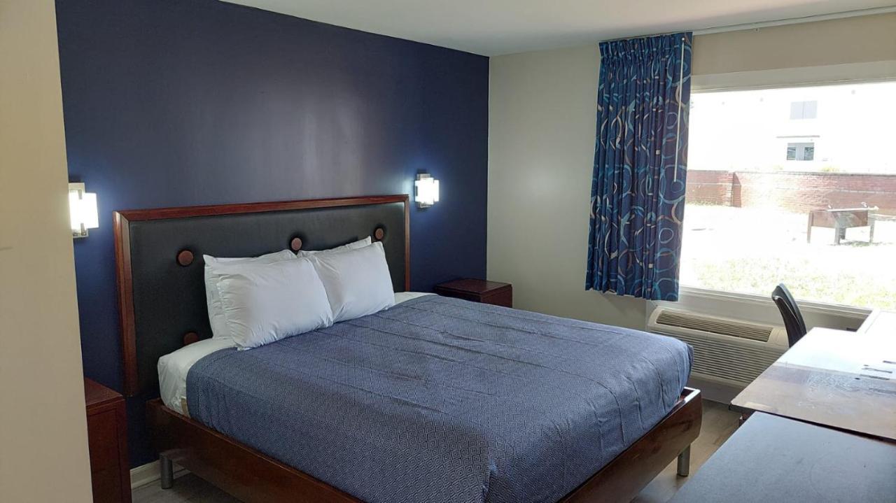Economy 7 Hotel *